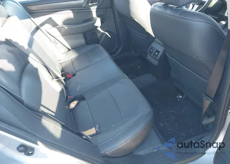 2015 Subaru Legacy 2.5I Limited z USA, uszkodzony, nr VIN 4S3BNAN64F3030736